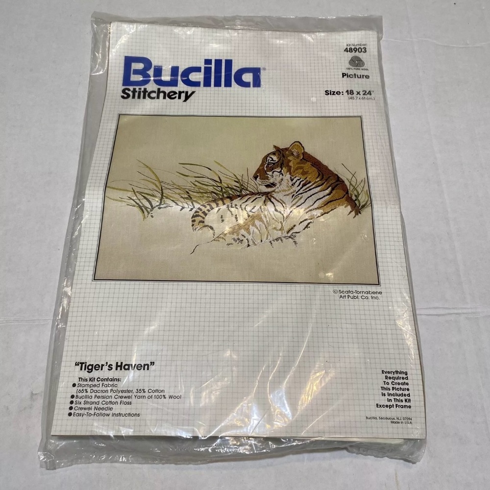 NOS Bucilla Tiger's Haven Craft Crewel Kit 18”x 24”